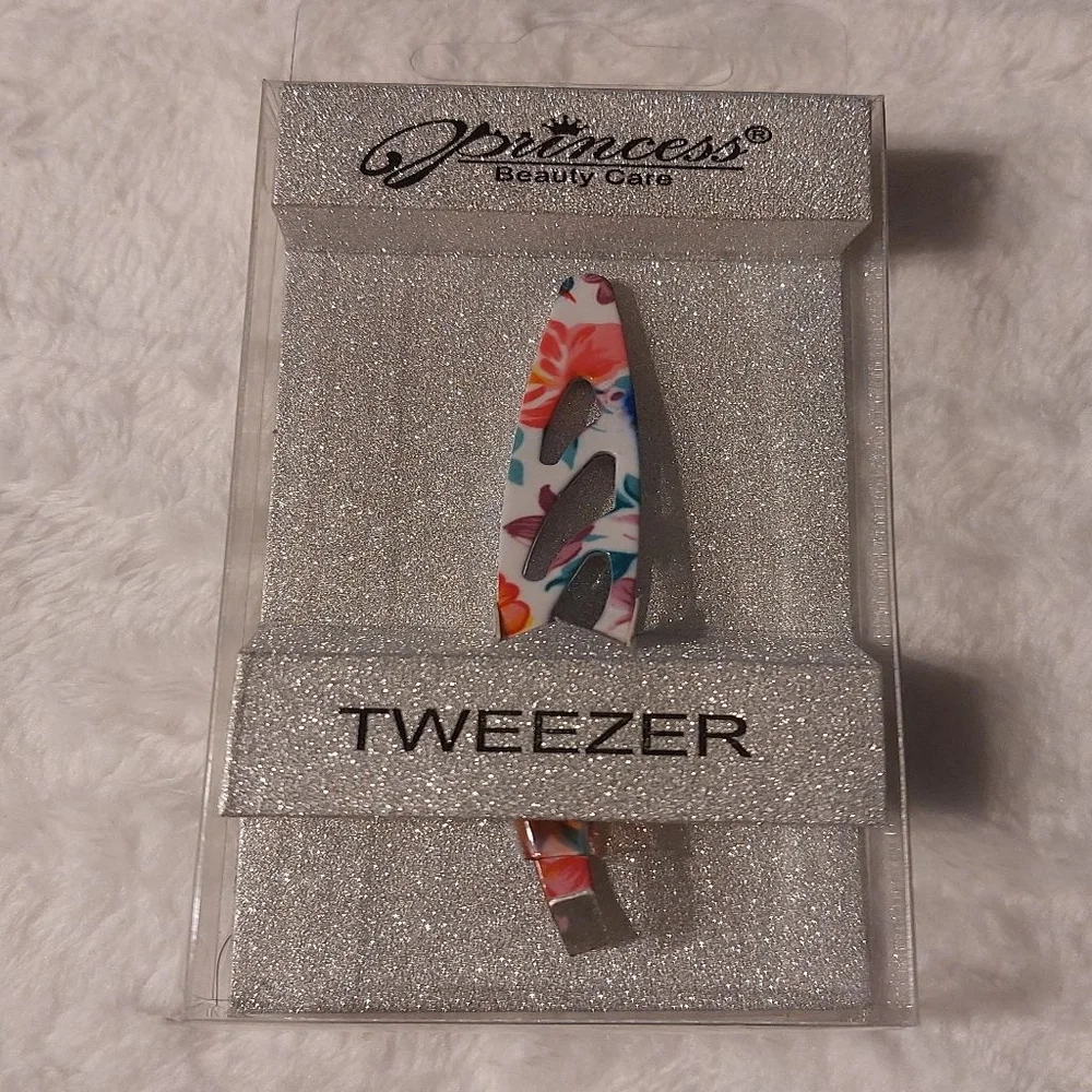 I'll send you a random beautiful Tweezers for only $6. Look good, Plucking!